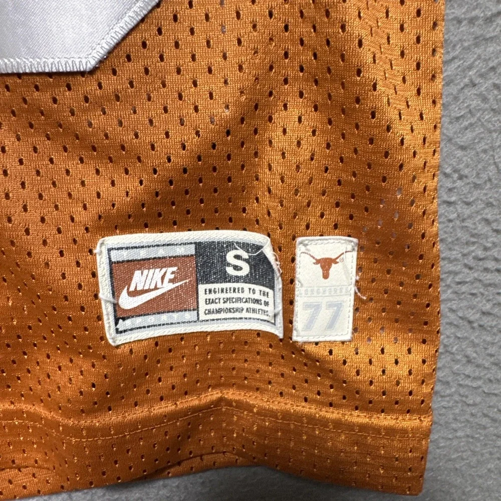 VTG Texas Longhorns Nike Earl Campbell Jersey Youth Size Small Grunge Distressed